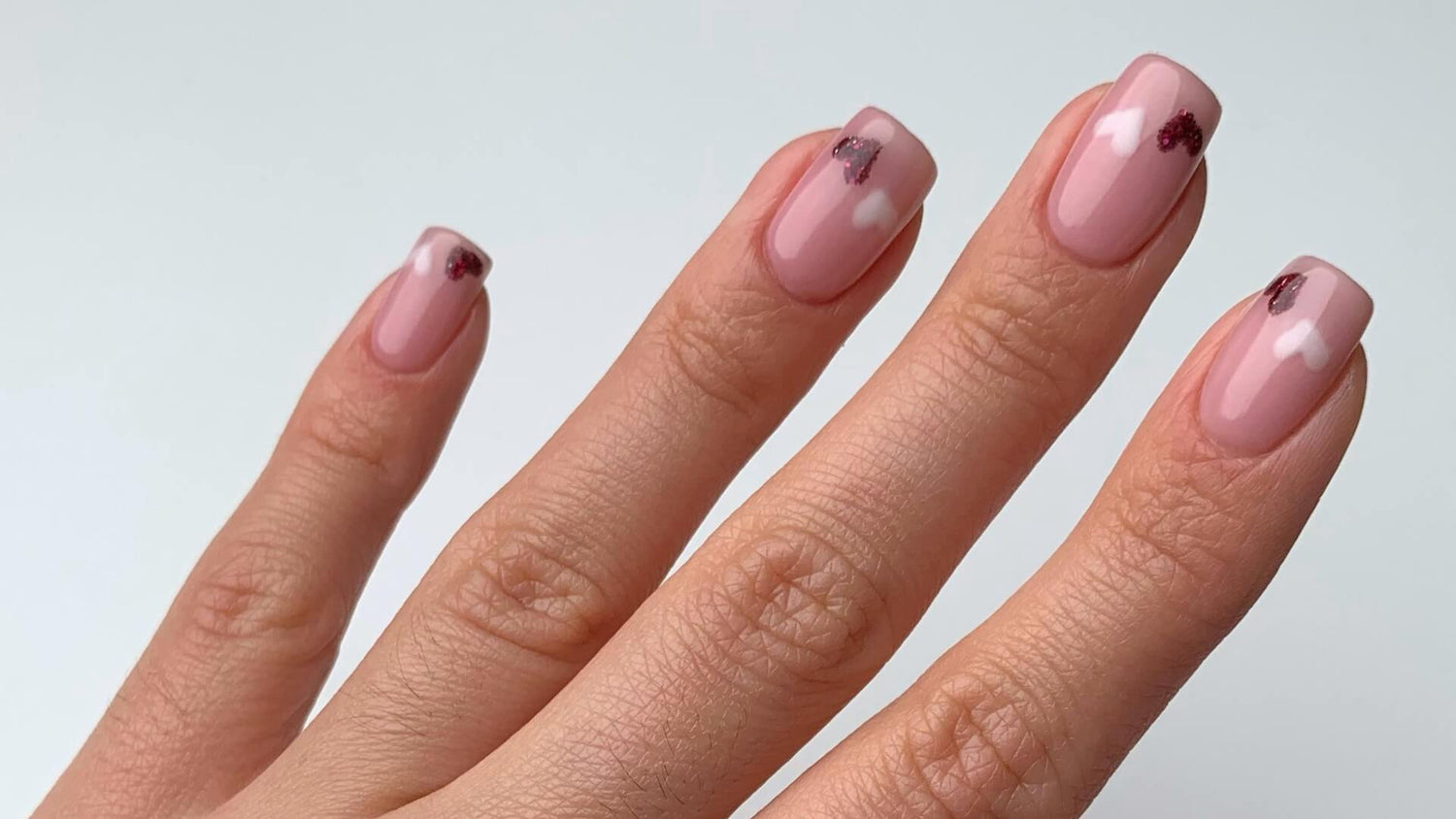 Love Is in the Air: Bezaubernde Nageldesigns zum Valentinstag - Doonails Switzerland