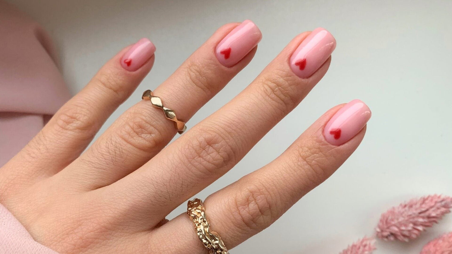 Pretty in Pink: Nageldesigns inspiriert von Barbie - Doonails Switzerland