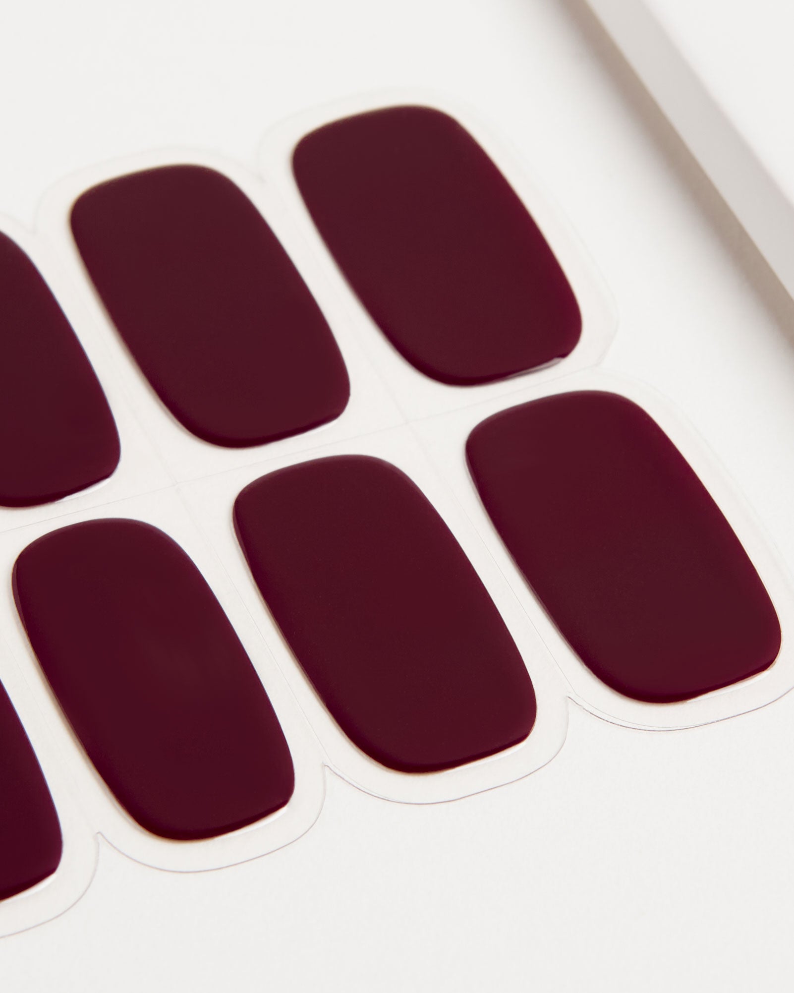 Plum Purple Gel Strips - Doonails Switzerland