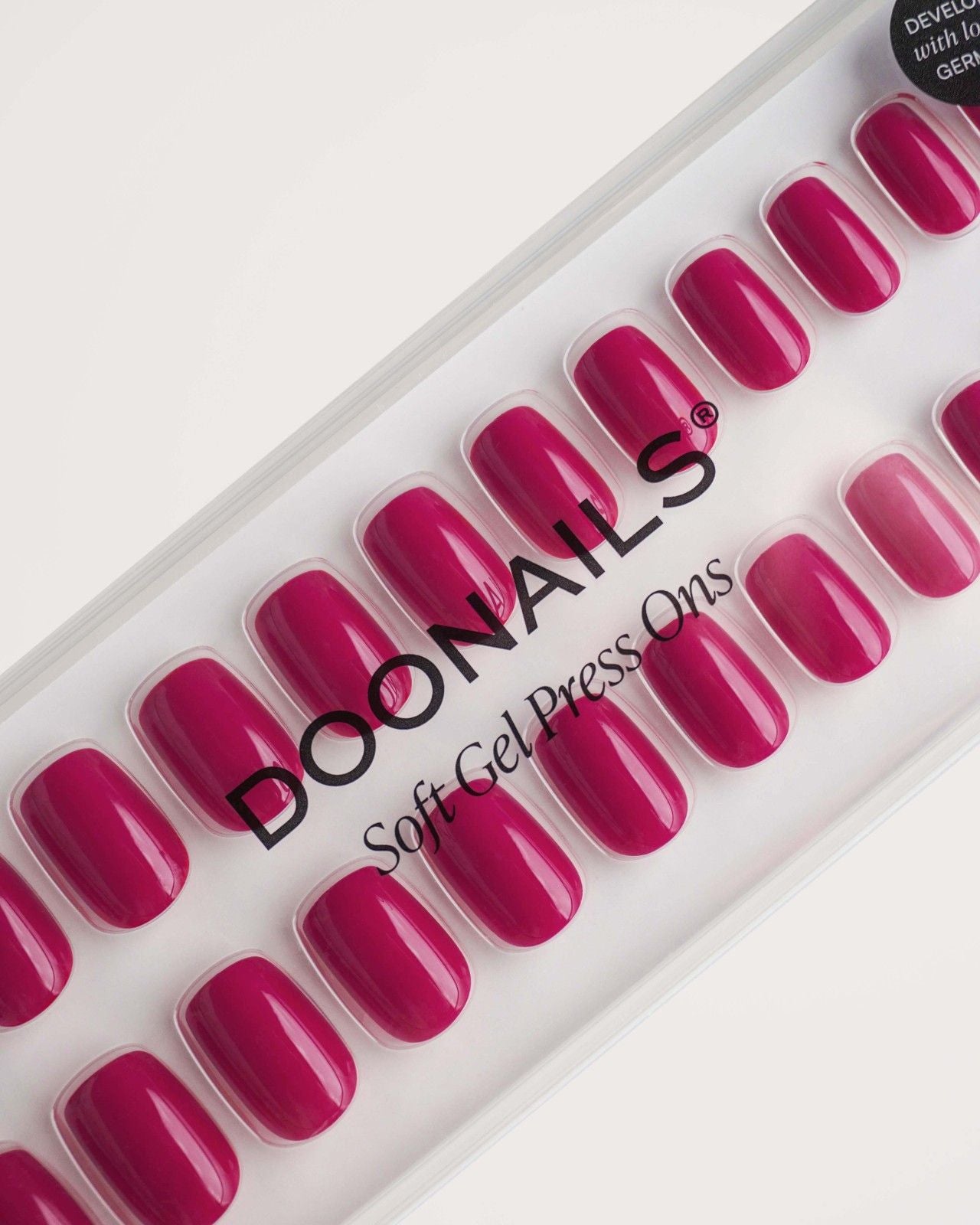 Acai Berry Short Square Soft Gel Press Ons - Doonails Switzerland