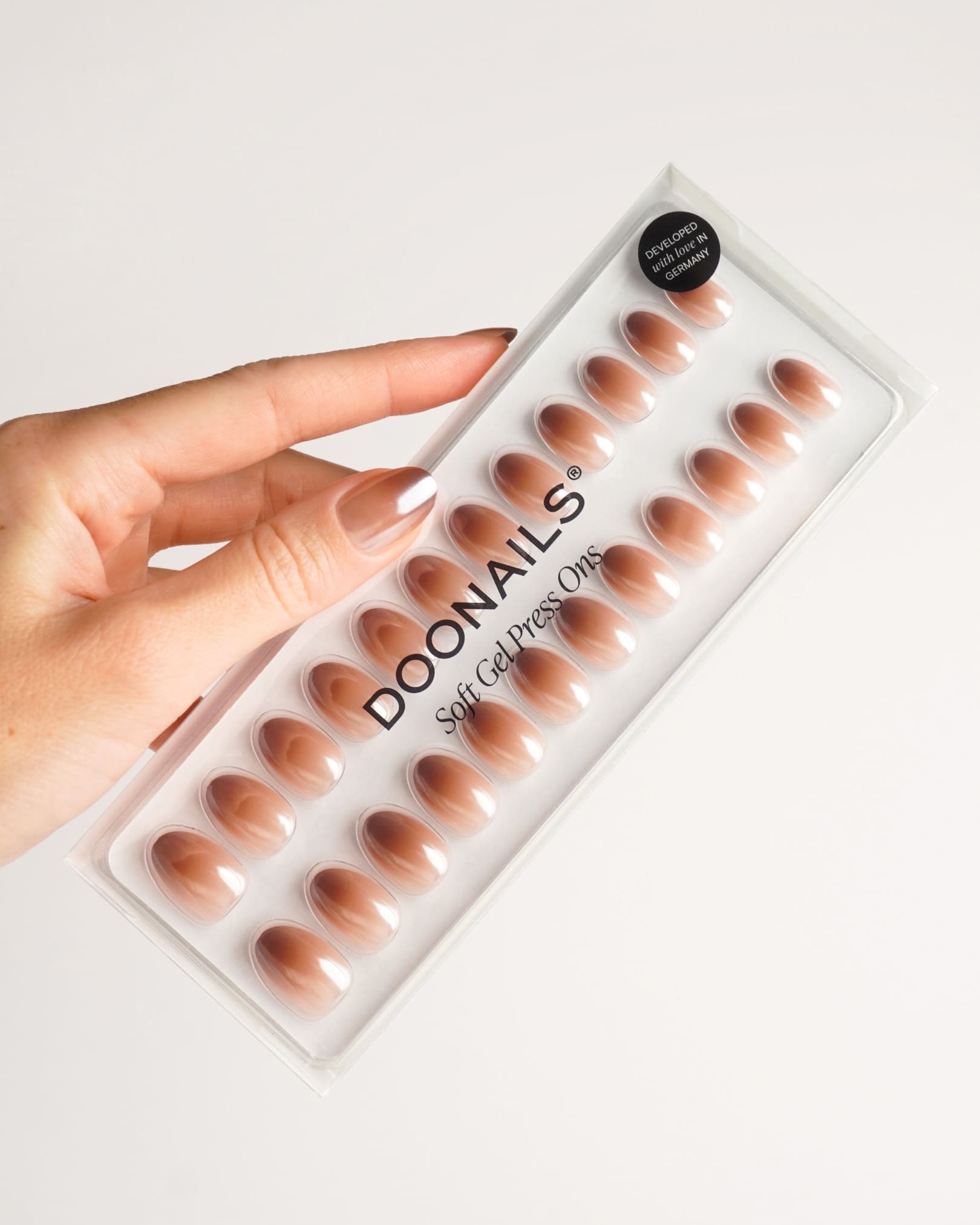 Brownie Short Round Soft Gel Press Ons - Doonails Switzerland