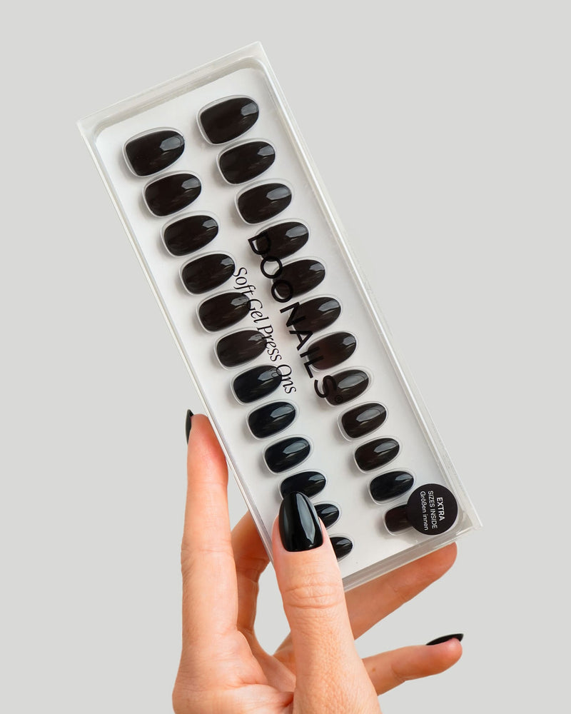 Dark Dream Short Round Soft Gel Press Ons