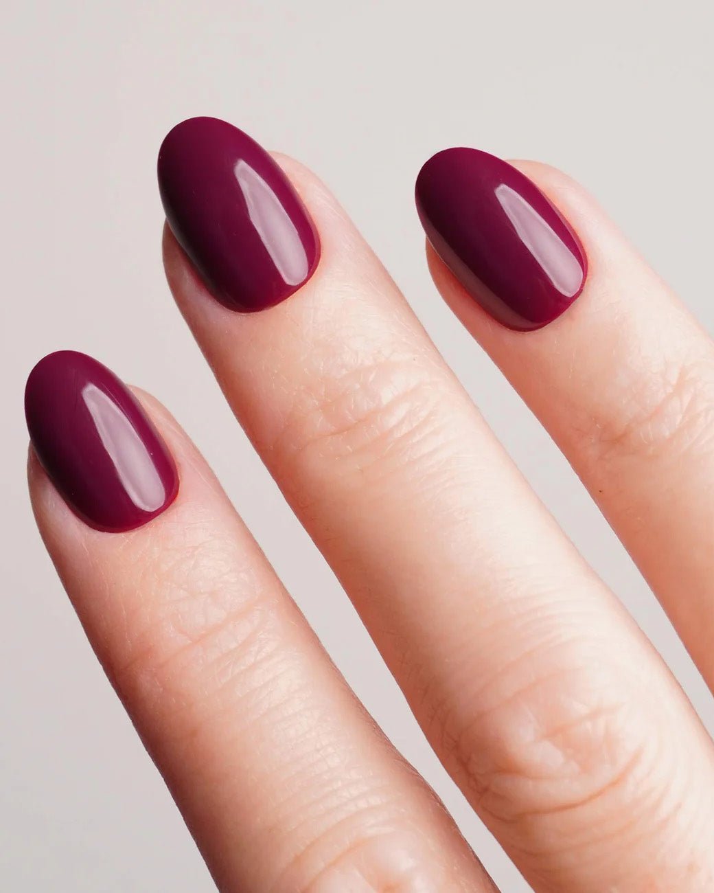 Into You Short Round Soft Gel Press Ons - Doonails Switzerland