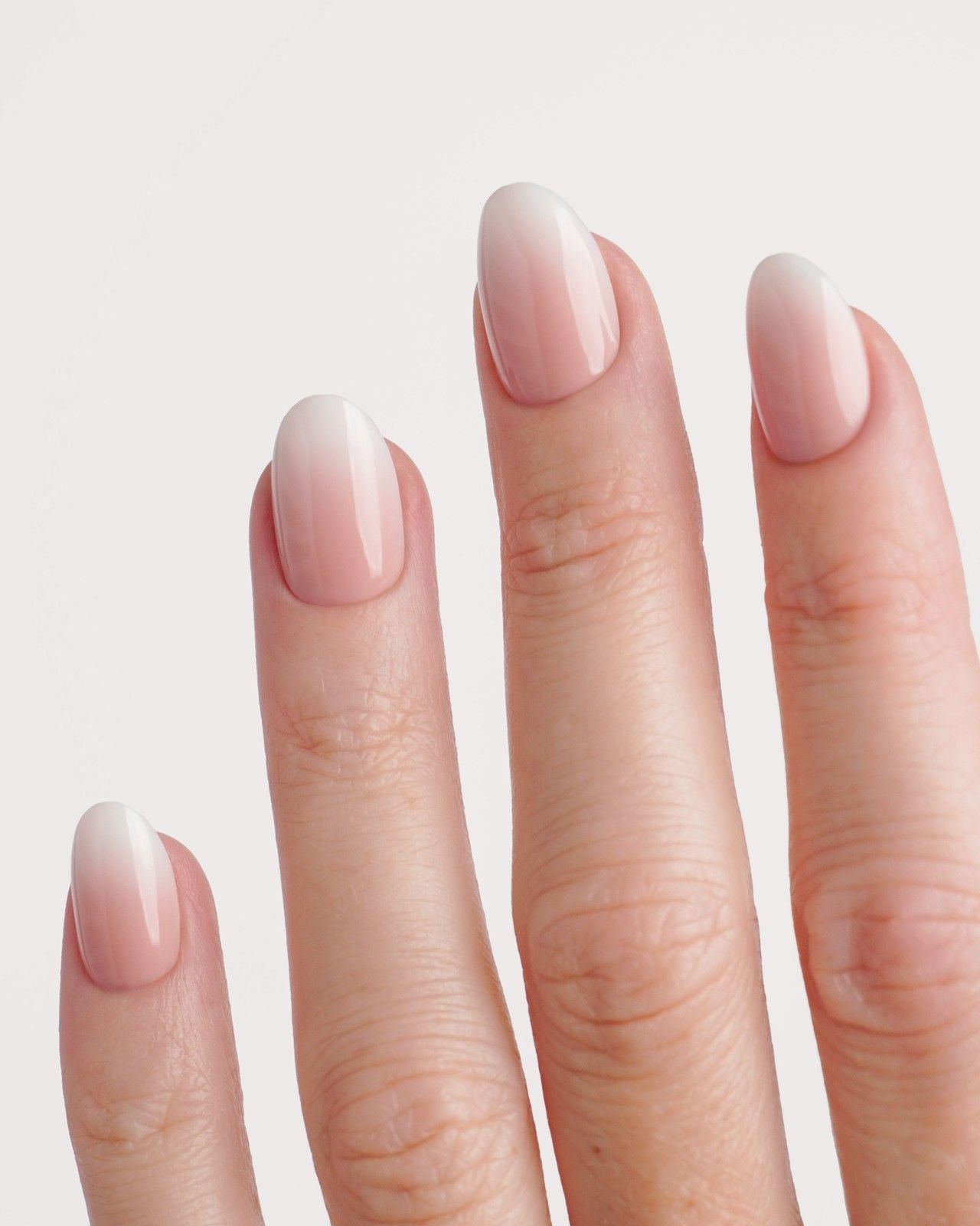 Babyboomer Soft Gel Press Ons getragen