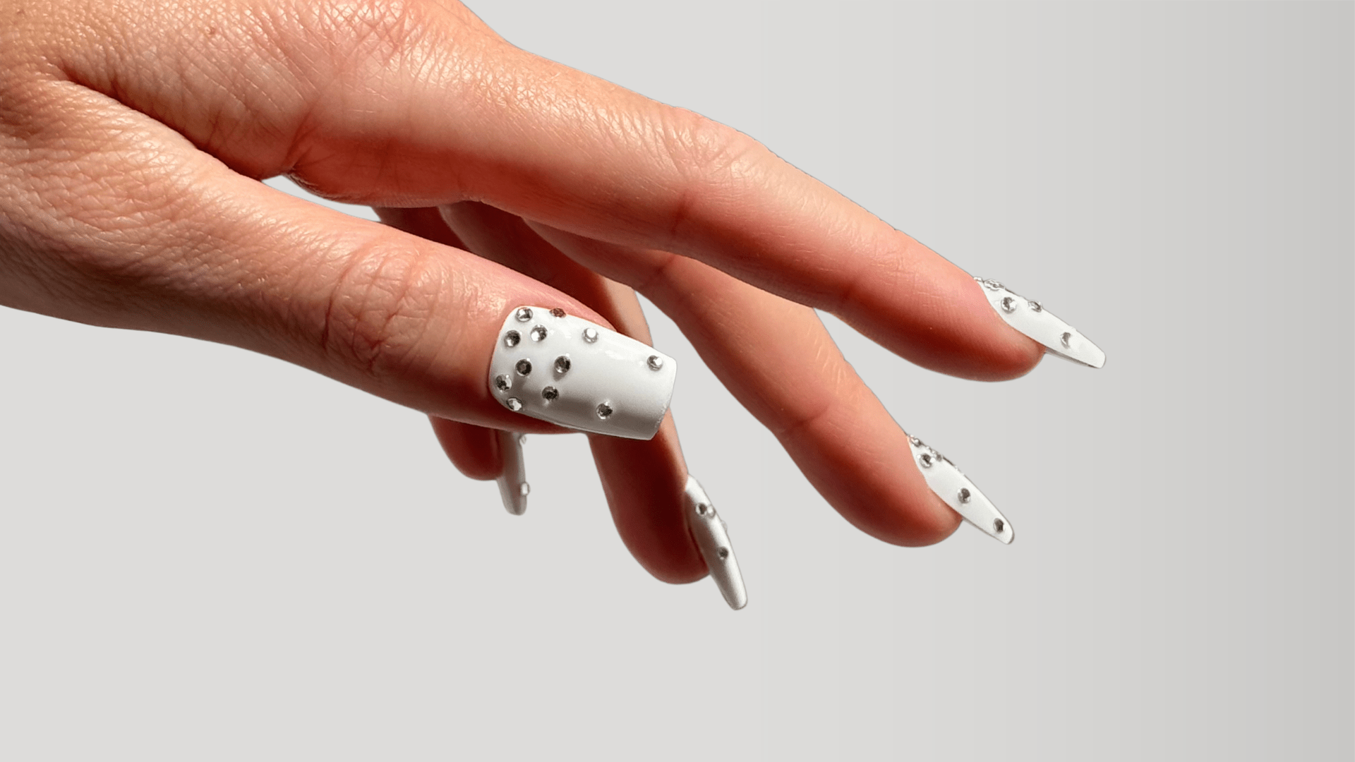 How To: UV-Top Coat Allrounder - Doonails Switzerland