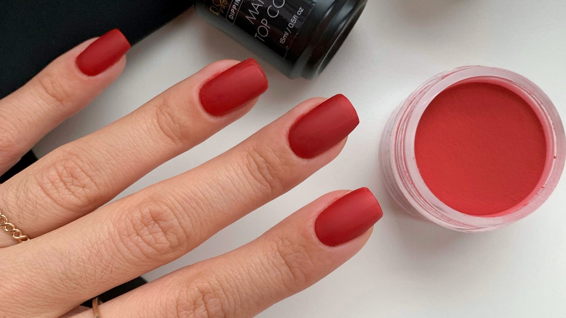 Matte Nageldesigns - Doonails Switzerland