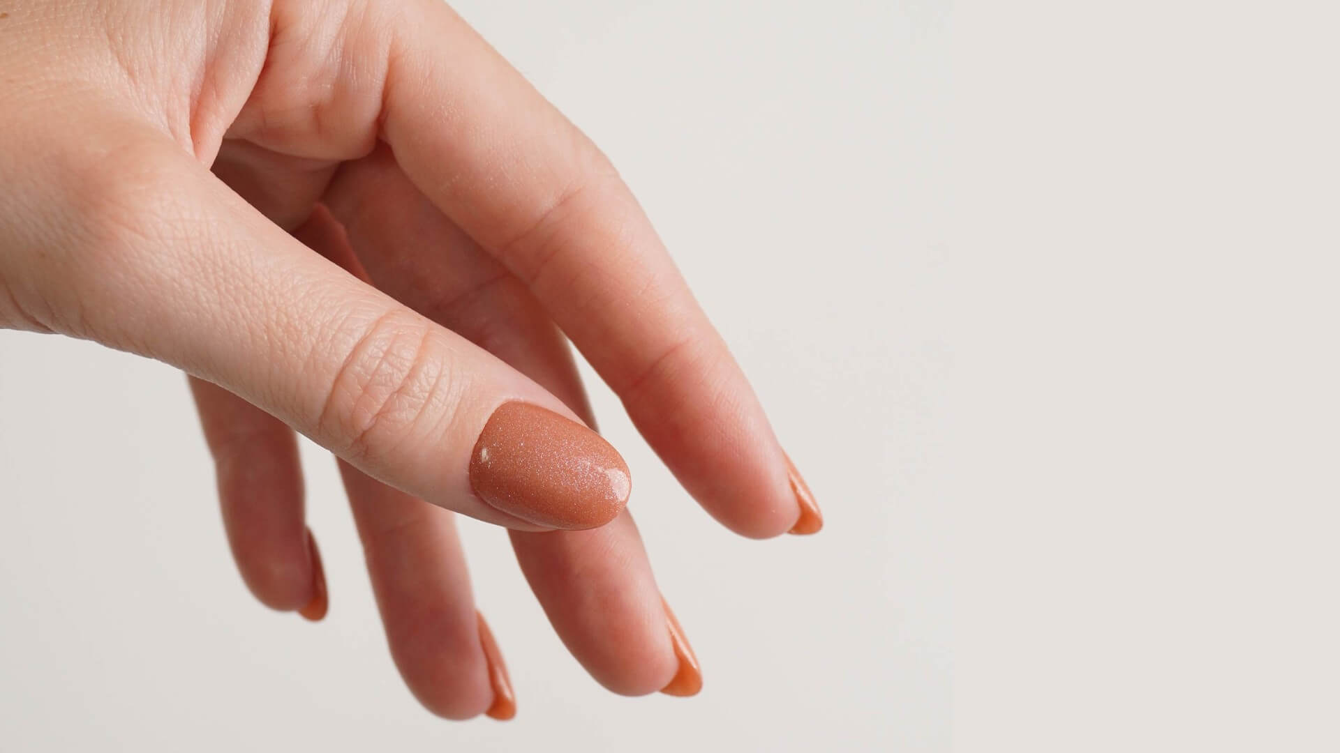 Ovale Nägel: So gelingt dir die angesagte Form - Doonails Switzerland