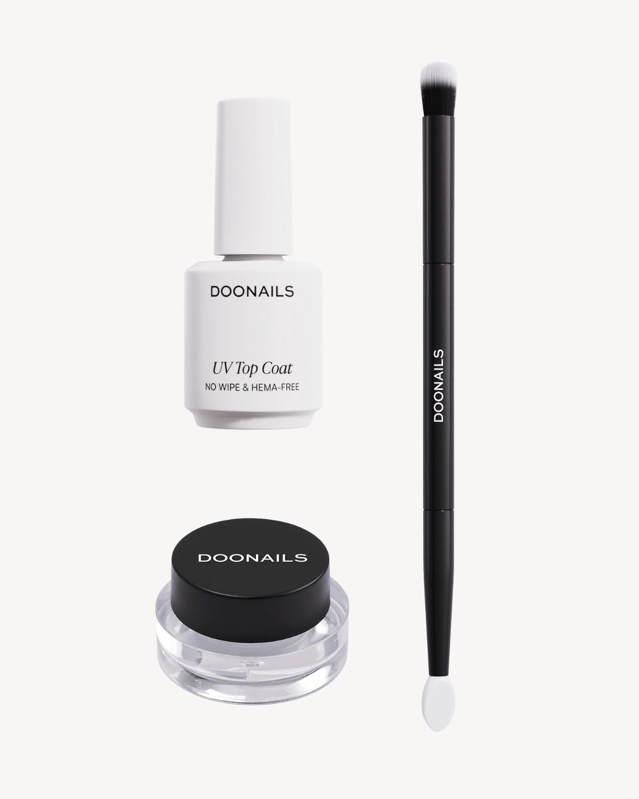 Chrome Powder Bundle mit beigem Hintergrund