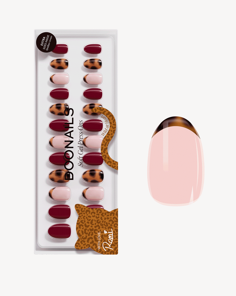 Leo Love Short Round Soft Gel Press Ons