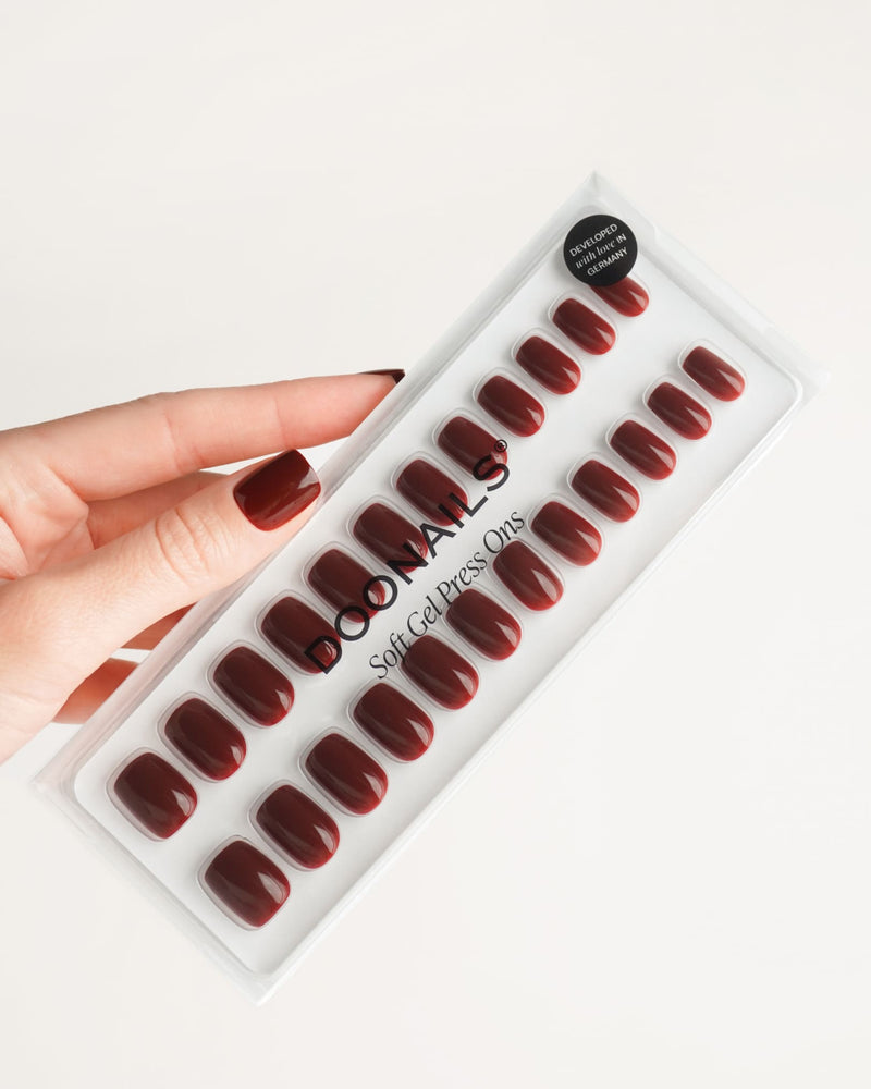 Love Paris Short Square Soft Gel Press Ons - Doonails Switzerland