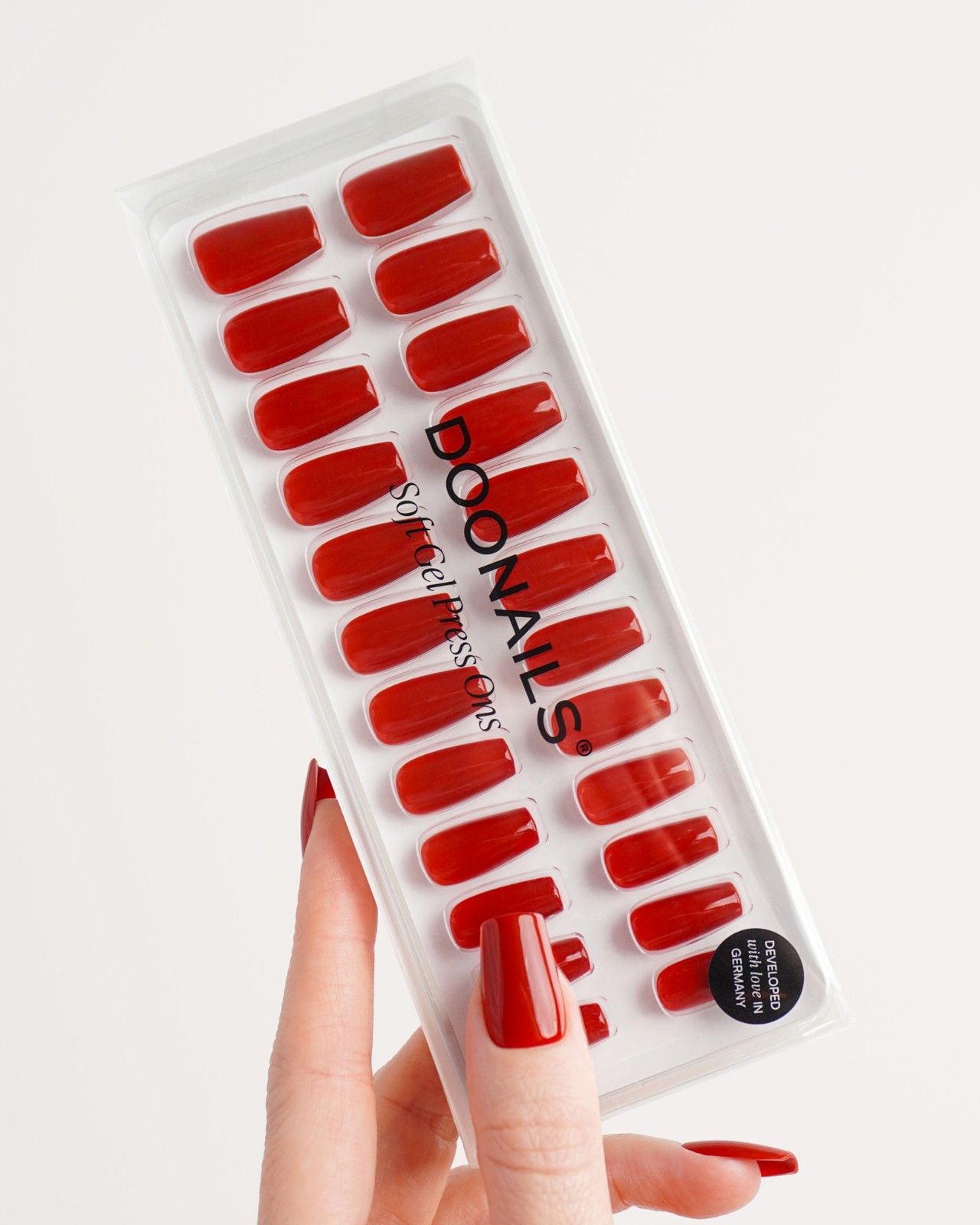 Soft Gel Press Ons Mon Cheri Coffin Verpackung