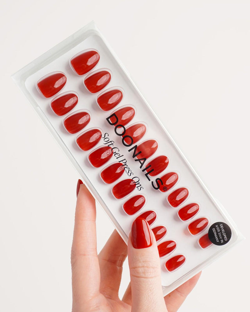 Mon Cheri Short Round Soft Gel Press Ons - Doonails Switzerland