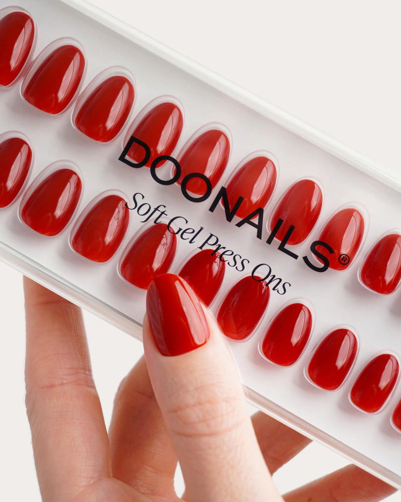 Mon Cheri Short Round Soft Gel Press Ons - Doonails Switzerland