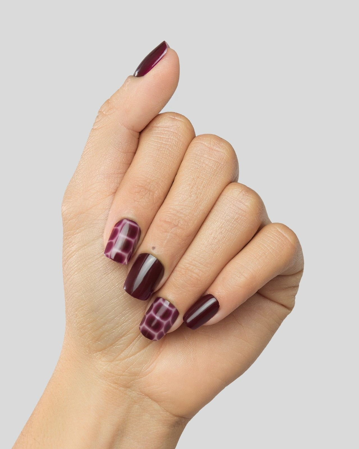 Limited Edition Venomous Plum Short Square Soft Gel Press Ons