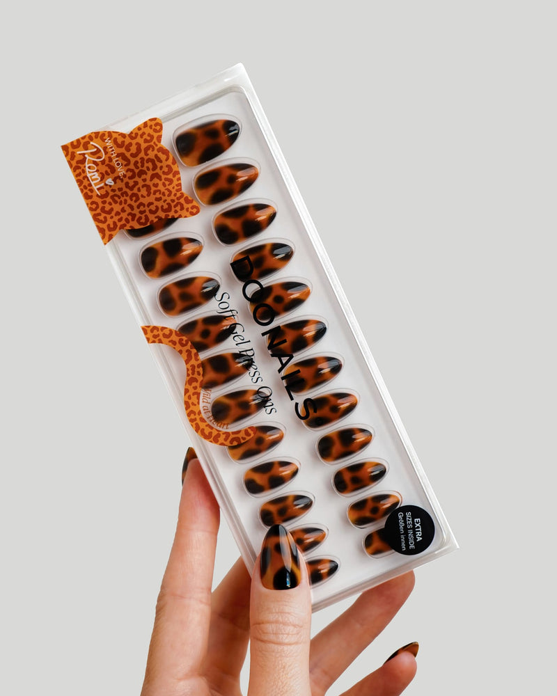 Wild Heart Short Almond Soft Gel Press Ons