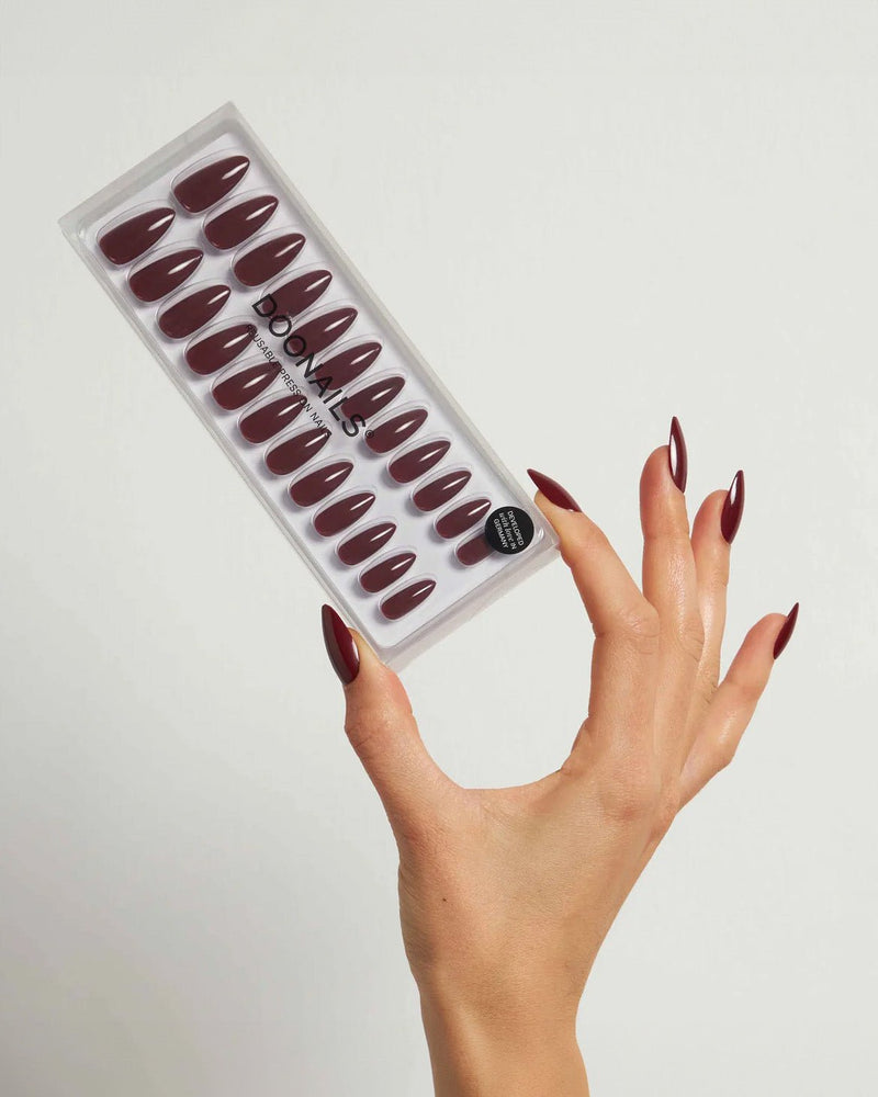 Love Paris Medium Almond Soft Gel Press Ons - Doonails Switzerland