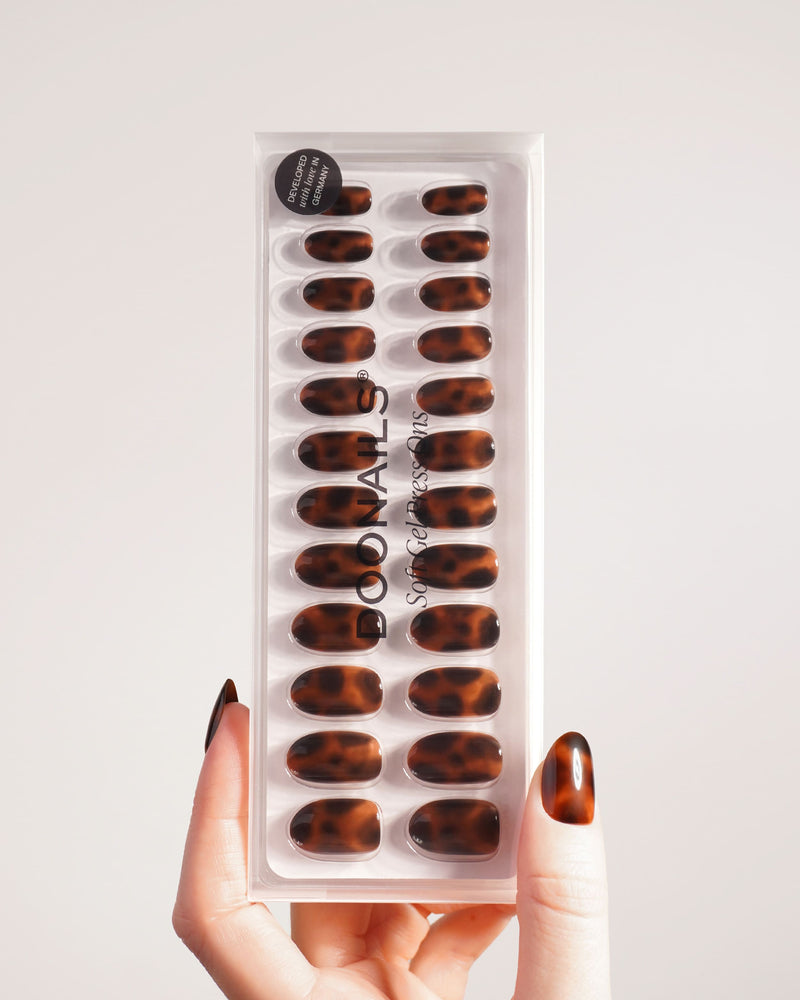 Mosaic Amber Medium Round Soft Gel Press Ons - Doonails Switzerland