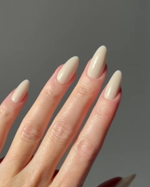Vanilla Medium Almond Soft Gel Press Ons - Switzerland