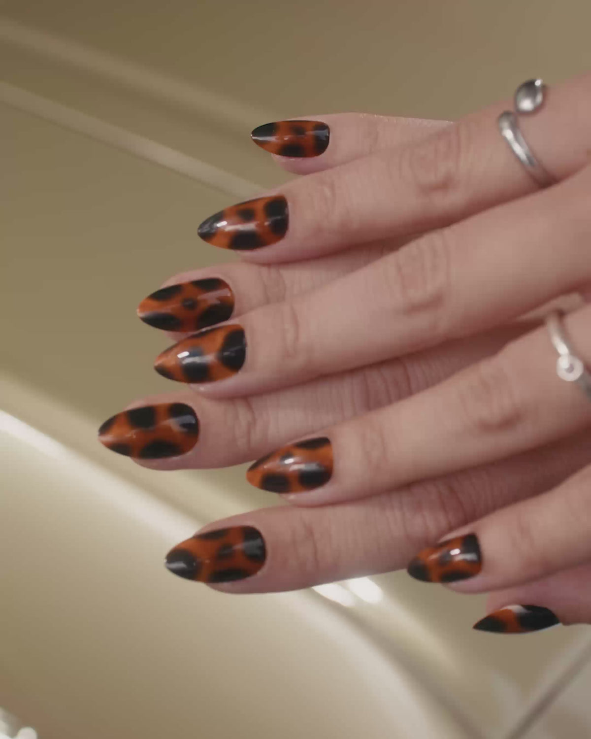 Wild Heart Short Almond Soft Gel Press Ons